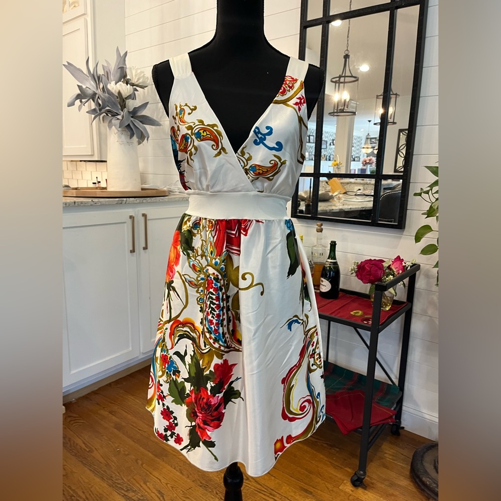 Karlie satin white floral dress, LG